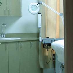 Esthetician Equipment | Facial Machine, Treatment Bed, Microdermabrasion, Hydrotherapy